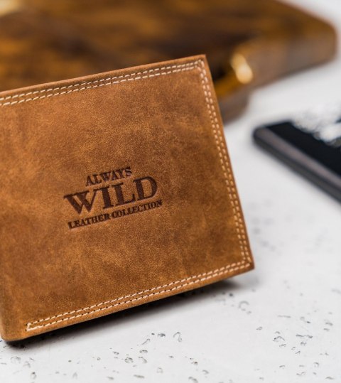 Poziomy, składany portfel męski z zewnętrzną kieszonką na kartę - Always Wild Poziomy, składany portfel męski z zewnętrzną kieszonką na kartę - Always Wild