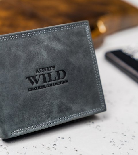 Poziomy, składany portfel męski z zewnętrzną kieszonką na kartę - Always Wild Poziomy, składany portfel męski z zewnętrzną kieszonką na kartę - Always Wild
