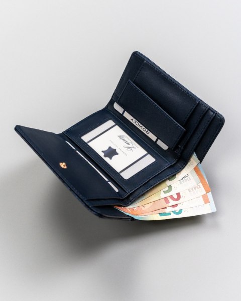 Portfel damski ze skóry ekologicznej zamykany na zatrzask - Milano Design Portfel damski ze skóry ekologicznej zamykany na zatrzask - Milano Design