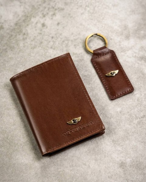 Zestaw prezentowy: elegancki skórzany portfel, etui na karty i brelok - Peterson Zestaw prezentowy: elegancki skórzany portfel, etui na karty i brelok - Peterson