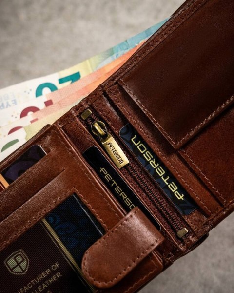 Zestaw prezentowy: elegancki skórzany portfel, etui na karty i brelok - Peterson Zestaw prezentowy: elegancki skórzany portfel, etui na karty i brelok - Peterson