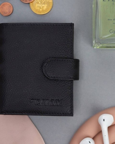 Skórzane etui na karty na zatrzask z systemem RFID - 4U Cavaldi Skórzane etui na karty na zatrzask z systemem RFID - 4U Cavaldi