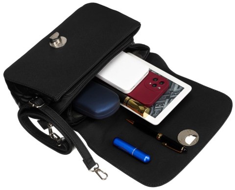 Elegancka torebka w czarnym kolorze crossbody z pikowanymi bokami - David Jones Elegancka torebka w czarnym kolorze crossbody z pikowanymi bokami - David Jones