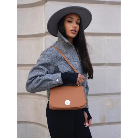 Karmelowa torebka damska crossbody ze srebrnymi okuciami - David Jones Karmelowa torebka damska crossbody ze srebrnymi okuciami - David Jones