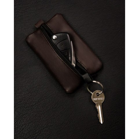 Ciemno brązowe etui na klucze zamykane suwakiem Ciemno brązowe etui na klucze zamykane suwakiem