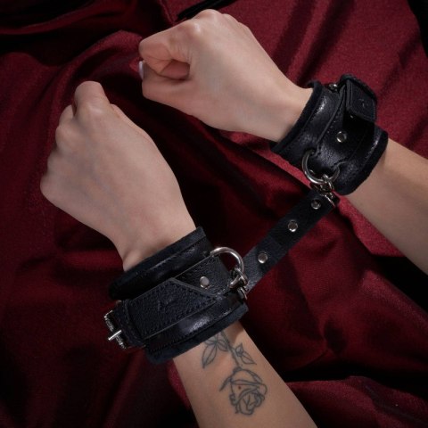 Skórzane kajdanki z welurem handcuffs Sessuale 01AY01 Skórzane kajdanki z welurem handcuffs Sessuale 01AY01