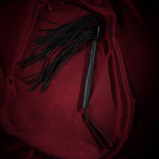 Skórzany pejcz leather whip solidny i wytrzymały Sessuale 02AY01