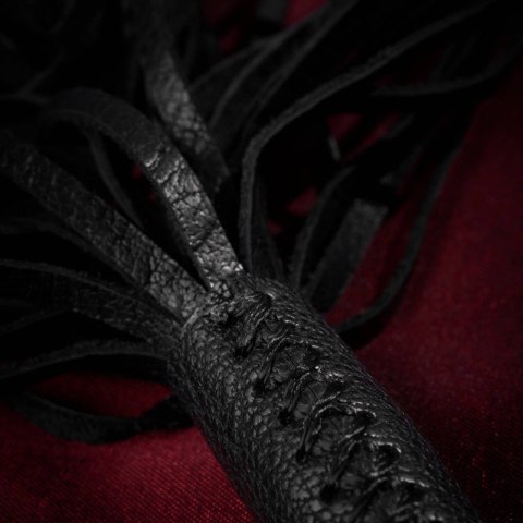 Skórzany pejcz leather whip solidny i wytrzymały Sessuale 02AY01 Skórzany pejcz leather whip solidny i wytrzymały Sessuale 02AY01