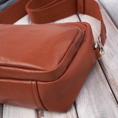 Torebka damska listonoszka skórzana z etui na klucze i drobiazgi koniakowa Paolo Peruzzi E-34-CG Torebka damska listonoszka skórzana z etui na klucze i drobiazgi koniakowa Paolo Peruzzi E-34-CG