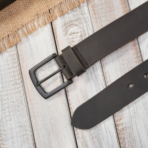 Pasek męski skórzany vintage czarny z klasyczną czarną klamrą 115 cm Paolo Peruzzi SI-44-BL-115 Pasek męski skórzany vintage czarny z klasyczną czarną klamrą 115 cm Paolo Peruzzi SI-44-BL-115