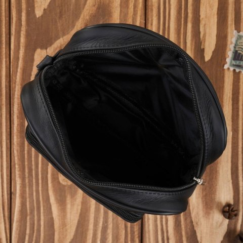 Saszetka męska skórzana do ręki elegancka klasyczna czarna Abruzzo ABR-50 Saszetka męska skórzana do ręki elegancka klasyczna czarna Abruzzo ABR-50