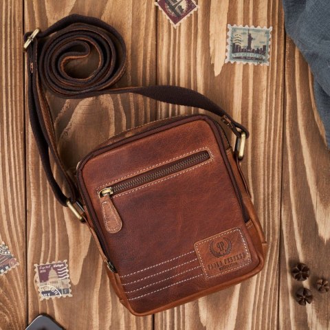 Saszetka męska skórzana na ramię brązowa vintage Paolo Peruzzi SI-35-BR Saszetka męska skórzana na ramię brązowa vintage Paolo Peruzzi SI-35-BR