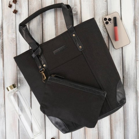 Torebka damska shopper duża czarna na ramię z dodatkową kosmetyczką wegańska Paolo Peruzzi E-23-BL Torebka damska shopper duża czarna na ramię z dodatkową kosmetyczką wegańska Paolo Peruzzi E-23-BL