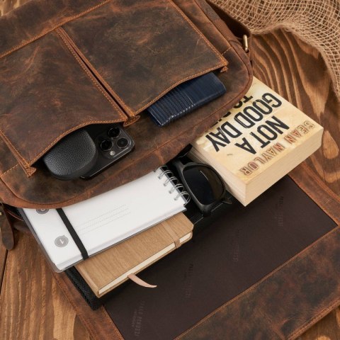 Torba męska na ramię skórzana brązowa vintage na laptopa duża Paolo Peruzzi T-81-HBR Torba męska na ramię skórzana brązowa vintage na laptopa duża Paolo Peruzzi T-81-HBR
