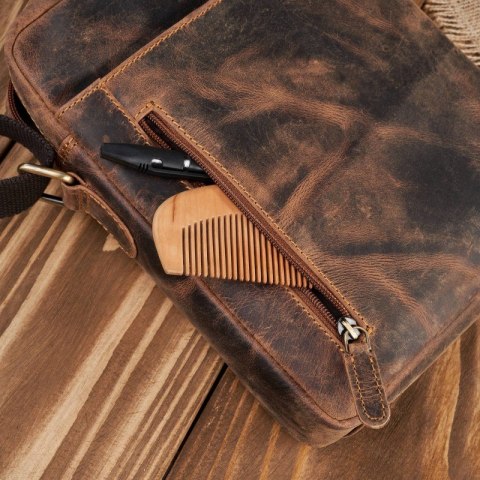 Męska brązowa skórzana torba na ramię w stylu vintage Paolo Peruzzi T-119-HBR Męska brązowa skórzana torba na ramię w stylu vintage Paolo Peruzzi T-119-HBR