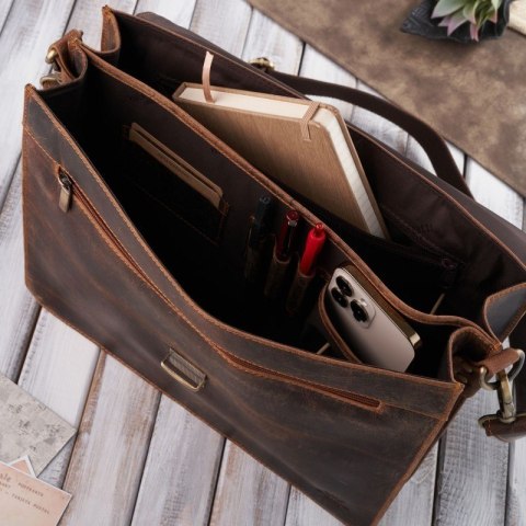 Aktówka męska teczka skórzana vintage z kluczykiem Paolo Peruzzi T-96-BR Aktówka męska teczka skórzana vintage z kluczykiem Paolo Peruzzi T-96-BR