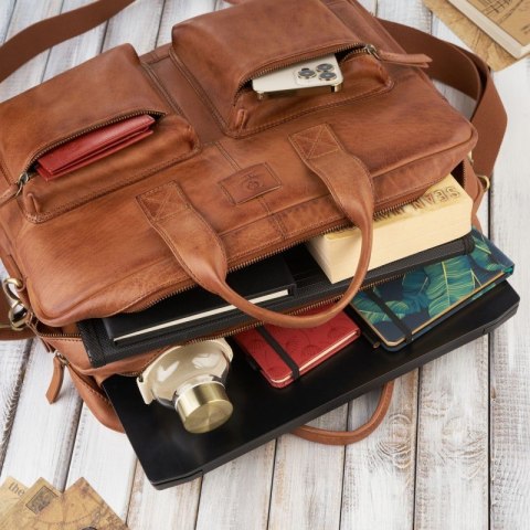 Torba na laptopa skórzana z uchwytem na walizkę Paolo Peruzzi AV-01-CG Torba na laptopa skórzana z uchwytem na walizkę Paolo Peruzzi AV-01-CG