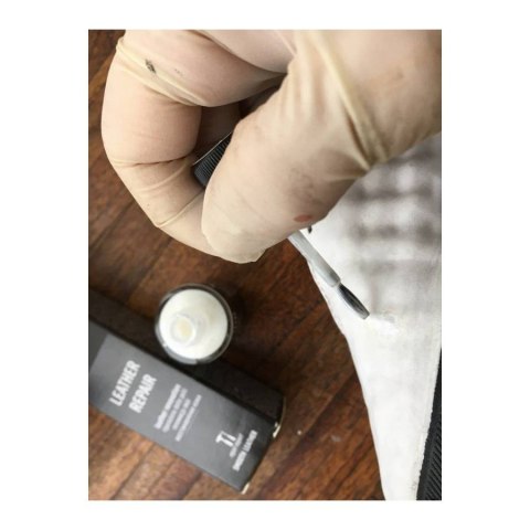 Korektor do farbowania skór obuwia Coccine khaki 10ml Korektor do farbowania skór obuwia Coccine khaki 10ml