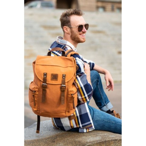 Plecak męski duży vintage Paolo Peruzzi T-19-LB Plecak męski duży vintage Paolo Peruzzi T-19-LB