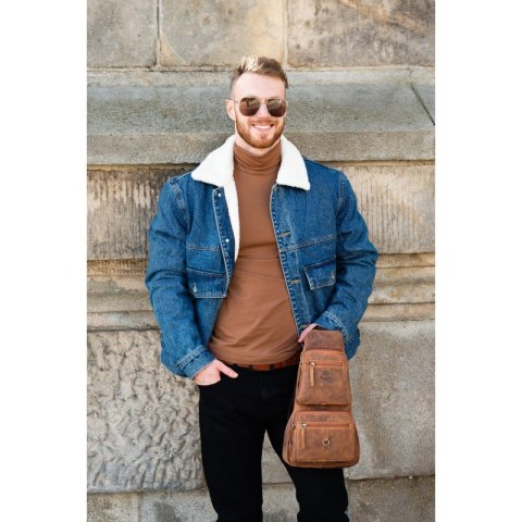 Skórzany młodzieżowy plecak vintage Paolo Peruzzi T-38-BR Skórzany młodzieżowy plecak vintage Paolo Peruzzi T-38-BR