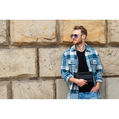 Męska saszetka do ręki vintage ze skóry hunterowej Paolo Peruzzi T-23-HBL Męska saszetka do ręki vintage ze skóry hunterowej Paolo Peruzzi T-23-HBL