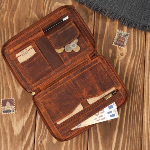 Skórzana saszetka męska vintage z organizerem Paolo Peruzzi T-26-HBR Skórzana saszetka męska vintage z organizerem Paolo Peruzzi T-26-HBR