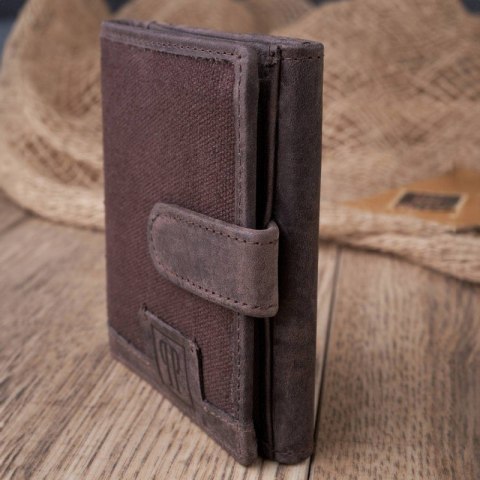 Portfel męski skórzany z ochroną RFID Paolo Peruzzi T-04-BR Portfel męski skórzany z ochroną RFID Paolo Peruzzi T-04-BR