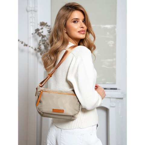 Miejska listonoszka damska z nylonu w odcieniach khaki i brązu - Peterson Miejska listonoszka damska z nylonu w odcieniach khaki i brązu - Peterson