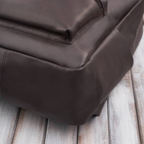 Plecak skórzany unisex do pracy na laptopa A4 Paolo Peruzzi E-29-BR Plecak skórzany unisex do pracy na laptopa A4 Paolo Peruzzi E-29-BR