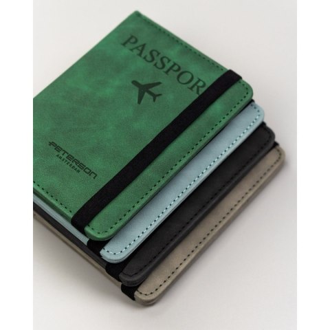 Czarne etui na paszport ze skóry ekologicznej zamykane gumką - Peterson Czarne etui na paszport ze skóry ekologicznej zamykane gumką - Peterson