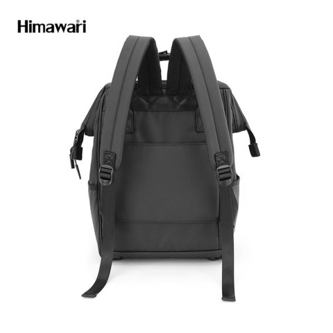 Czarny plecak z wodoodpornego nylonu wyposażony w port USB i stabilizujące nóżki na spodzie - Himawari Czarny plecak z wodoodpornego nylonu wyposażony w port USB i stabilizujące nóżki na spodzie - Himawari
