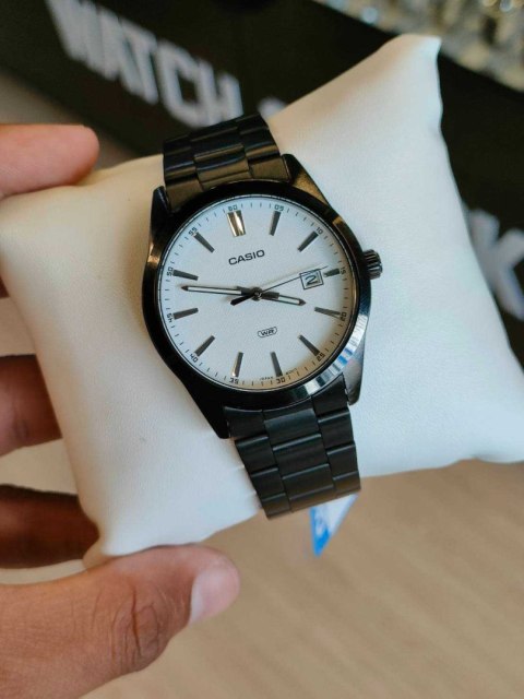 ZEGAREK MĘSKI CASIO MTP-VD03B-7A + BOX ZEGAREK MĘSKI CASIO MTP-VD03B-7A + BOX