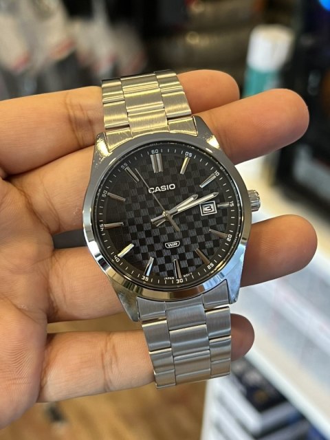 ZEGAREK MĘSKI CASIO MTP-VD03D-1A + BOX ZEGAREK MĘSKI CASIO MTP-VD03D-1A + BOX