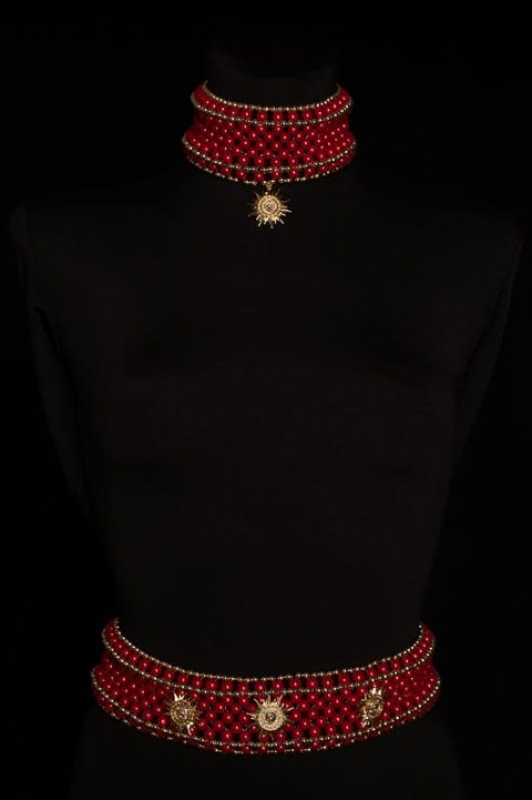 Choker z czerwonymi perełkami (C23/FSH/20AU) Choker z czerwonymi perełkami (C23/FSH/20AU)