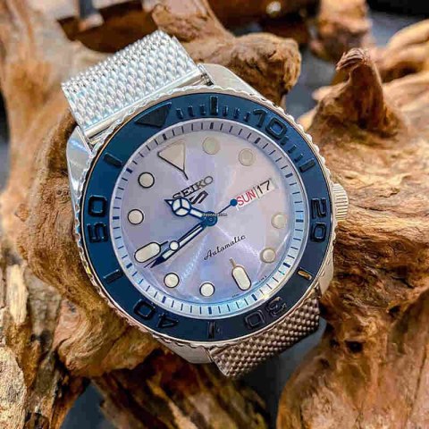 ZEGAREK MĘSKI SEIKO SRPE77K1+ BOX ZEGAREK MĘSKI SEIKO SRPE77K1+ BOX