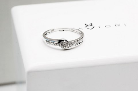 Złoty pierścionek PBD3809 - Diament Złoty pierścionek PBD3809 - Diament