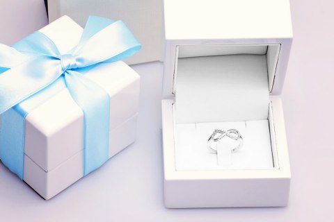 Złoty pierścionek PBD3907 - Diament Złoty pierścionek PBD3907 - Diament