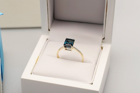 Złoty pierścionek PZC6245 - Diament Złoty pierścionek PZC6245 - Diament