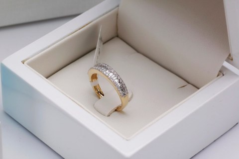 Złoty pierścionek PZD1182 - Diament Złoty pierścionek PZD1182 - Diament
