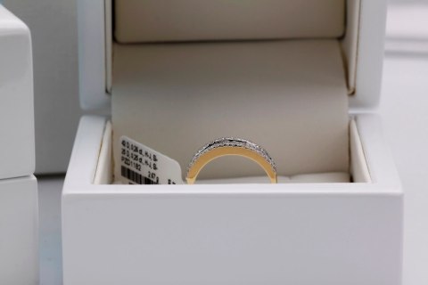 Złoty pierścionek PZD1182 - Diament Złoty pierścionek PZD1182 - Diament