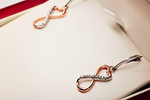 Złote kolczyki E3982P - Diament Złote kolczyki E3982P - Diament