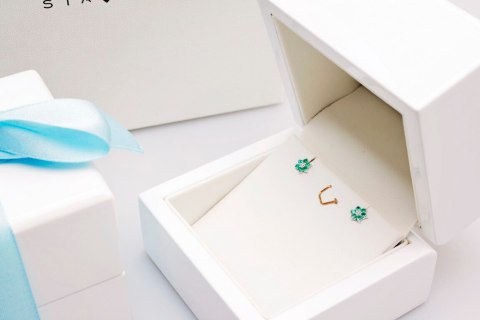 Złote kolczyki KBD0947 - Diament Złote kolczyki KBD0947 - Diament