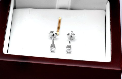 Złote kolczyki KBD2555 - Diament Złote kolczyki KBD2555 - Diament