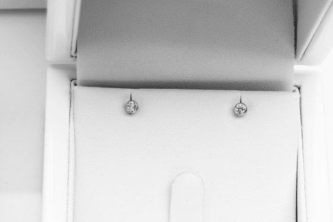 Złote kolczyki KBD2556 - Diament Złote kolczyki KBD2556 - Diament