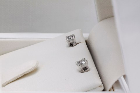 Złote kolczyki KBD4820 - Diament Złote kolczyki KBD4820 - Diament