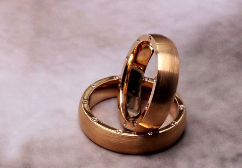 Złota obrączka XZD1859 - Diament Złota obrączka XZD1859 - Diament